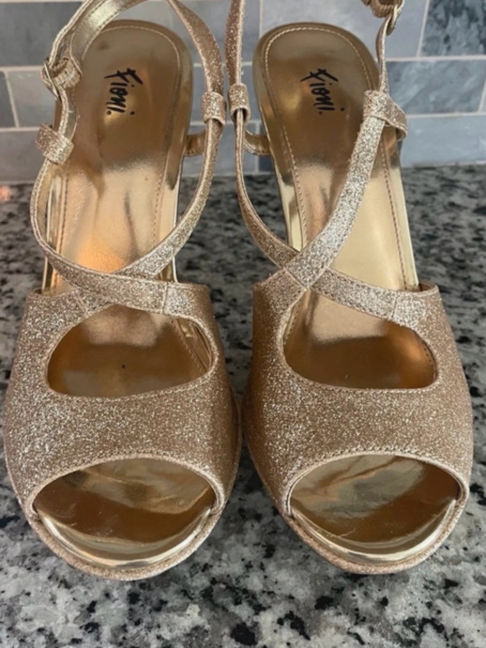 FIONI Clothing Gold Glitter Open-Toe Heels with Crisscross Straps
